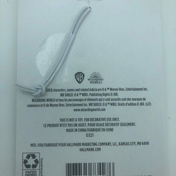 Hallmark Ornaments Harry Potter Hogwarts Crest Ornament - Picture 2 of 3